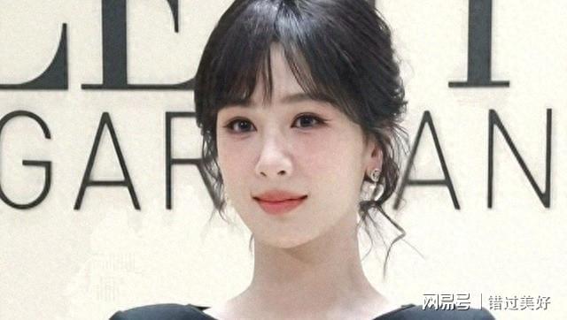 天奴线小时杨紫深陷“整容”风波PG麻将胡了免费模拟器出席华伦(图3) 天奴线小时杨紫深陷“整容”风波PG麻将胡了免费模拟器出席华伦(图3)